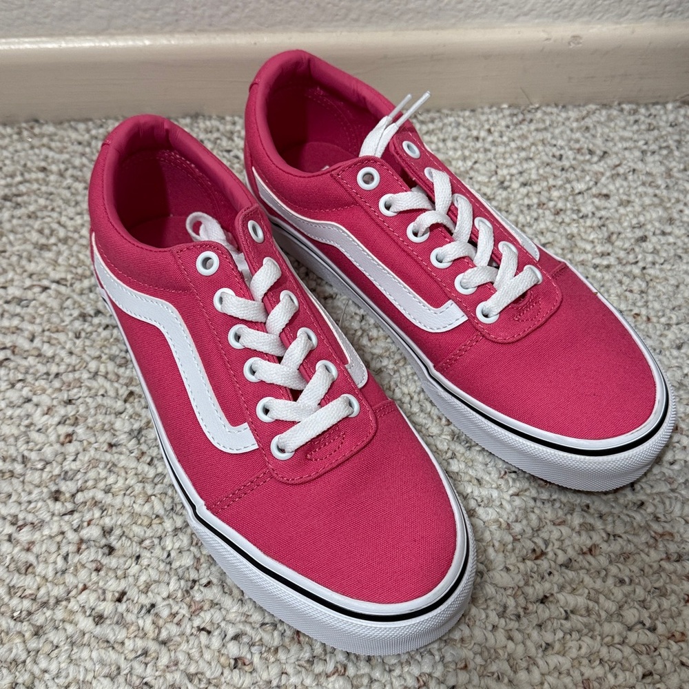 New! Vans Women's Bright Pink Canvas Old Skool - Picture 2 of 7